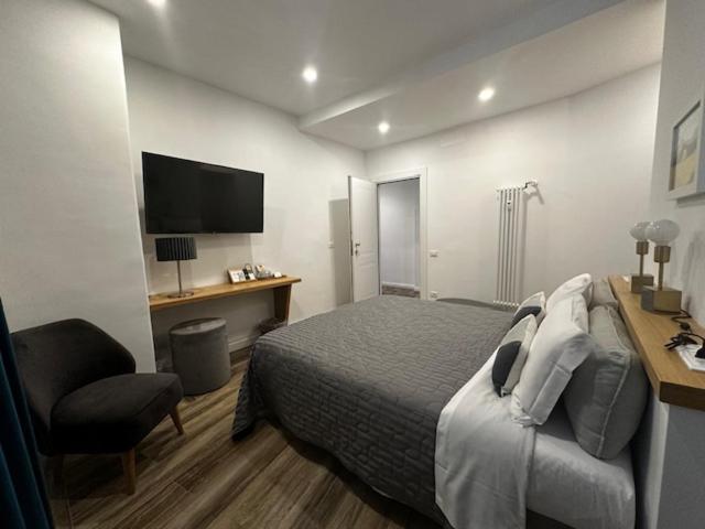Double Room,1765593406:JPEG